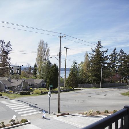 Pacific Point Market And Suites Powell River Esterno foto