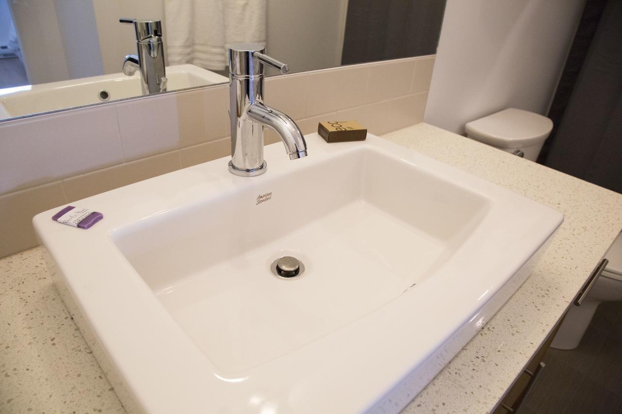 Pacific Point Market And Suites Powell River Esterno foto