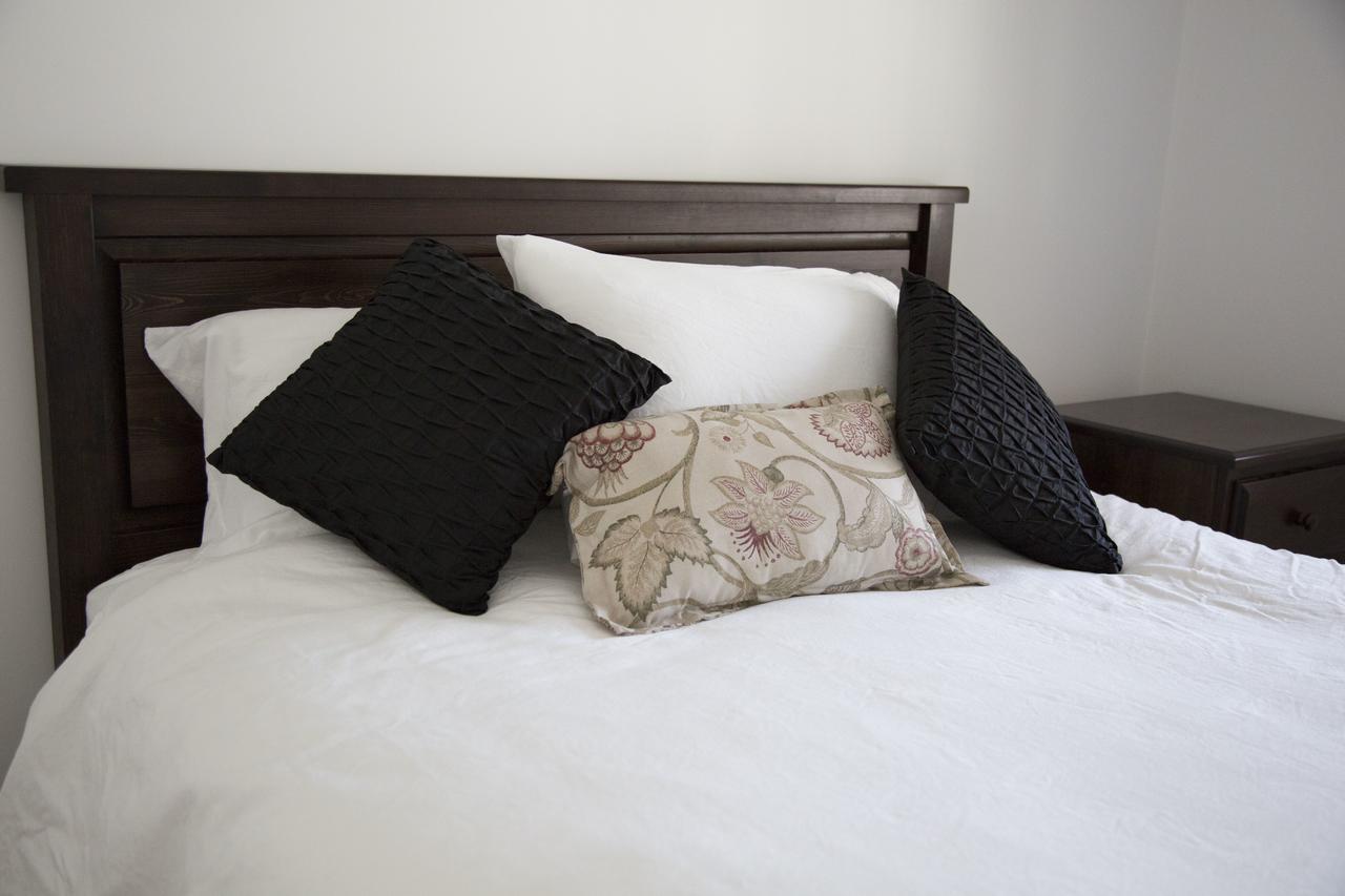 Pacific Point Market And Suites Powell River Esterno foto
